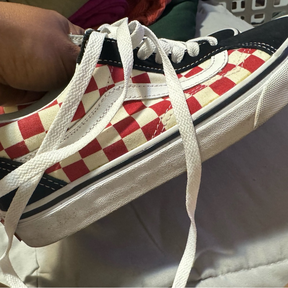 Vans - Picture 4 of 6